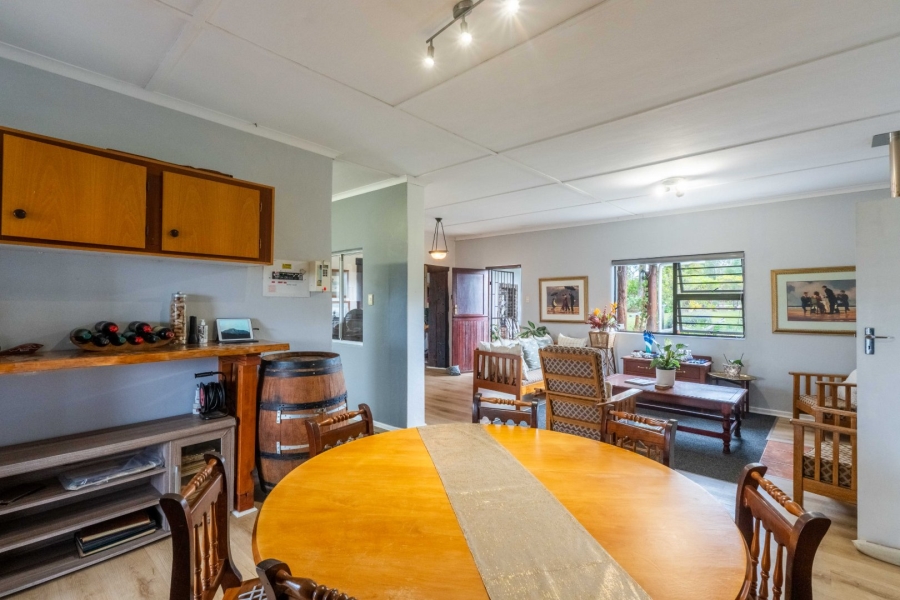 4 Bedroom Property for Sale in Hoekwil Western Cape